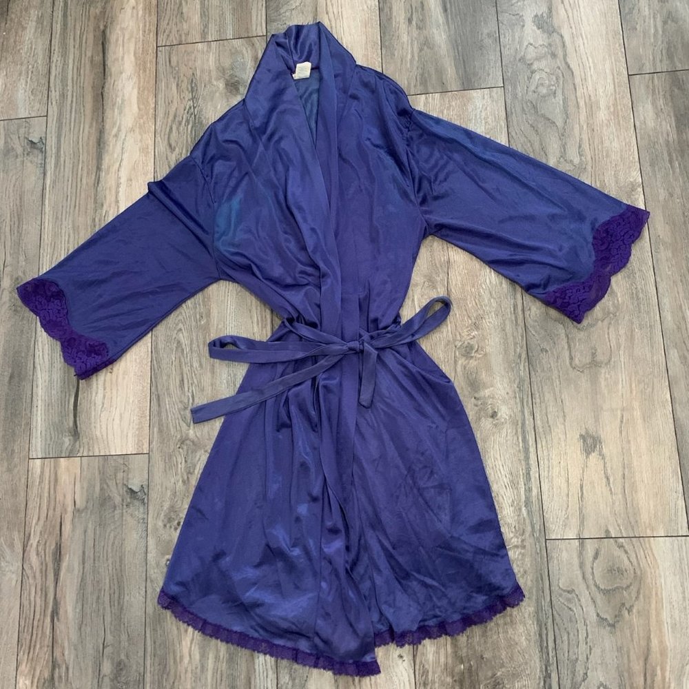 FANTASY NIGHTWEAR BY JANICE LEE PURPLE W/LACE KIMONO ROBE MEDIUM-EUC